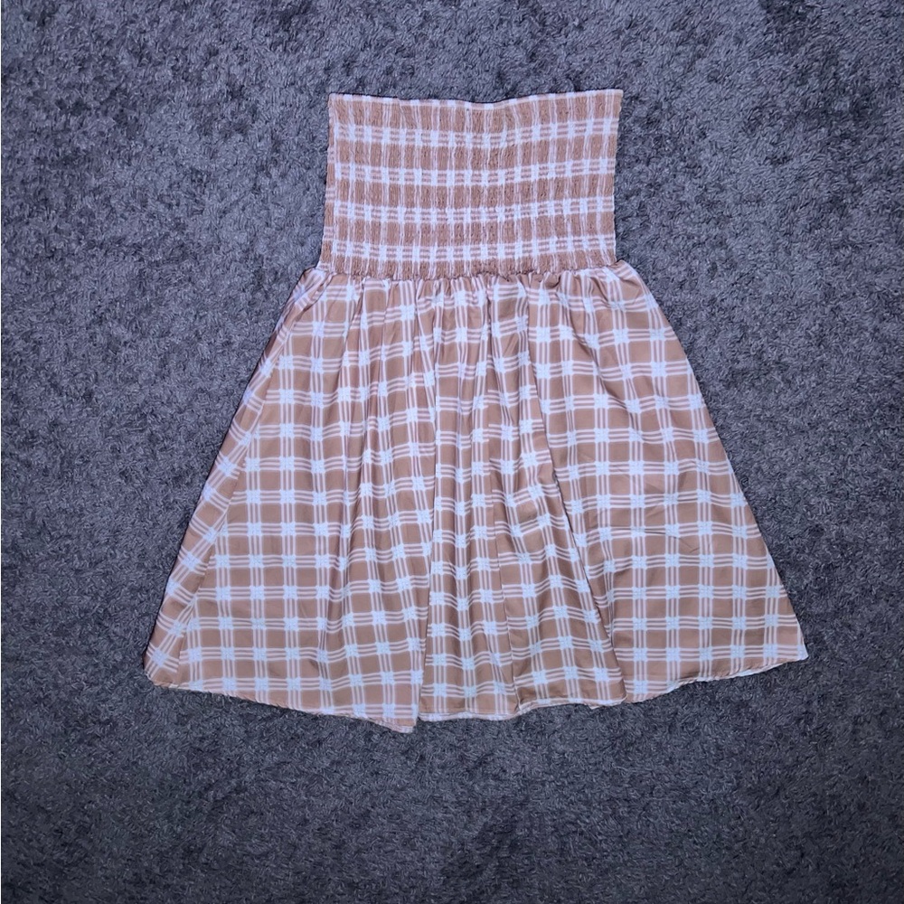 Plaid Tan and White Women's tube top dress/beach throw on. Very comfortable.